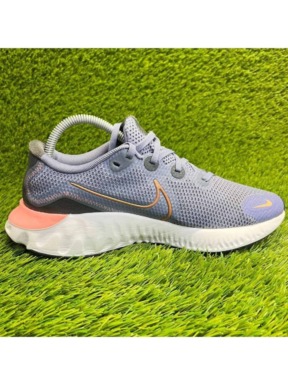Nike please review